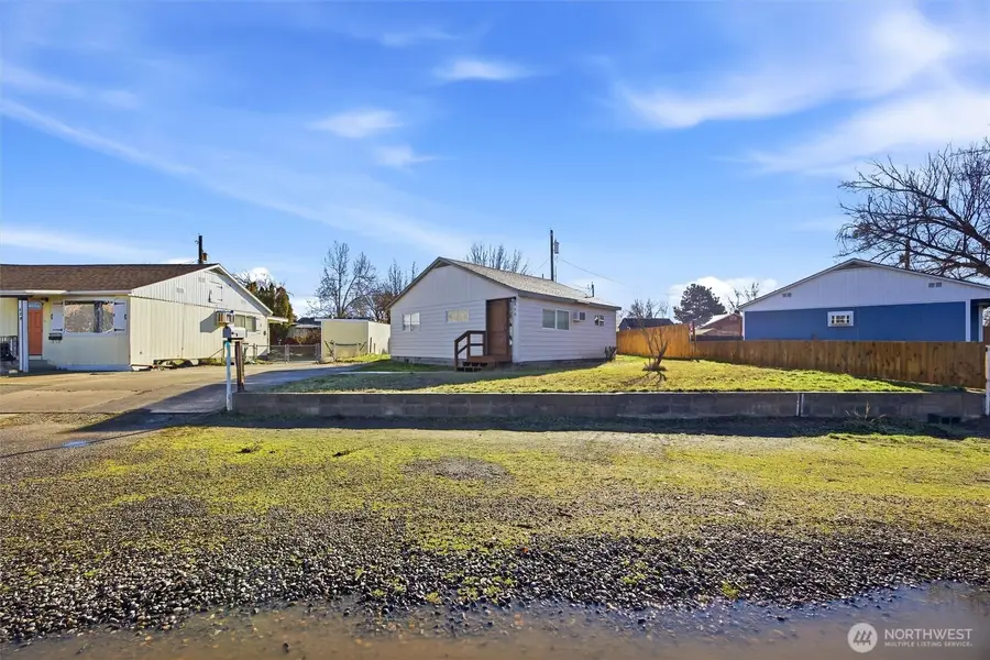 406 Snow Avenue, Richland, WA 99352 - #3