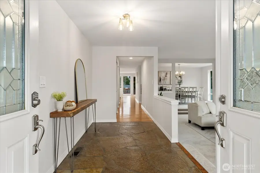 6611 129th Avenue Se, Bellevue, WA 98006 - #2