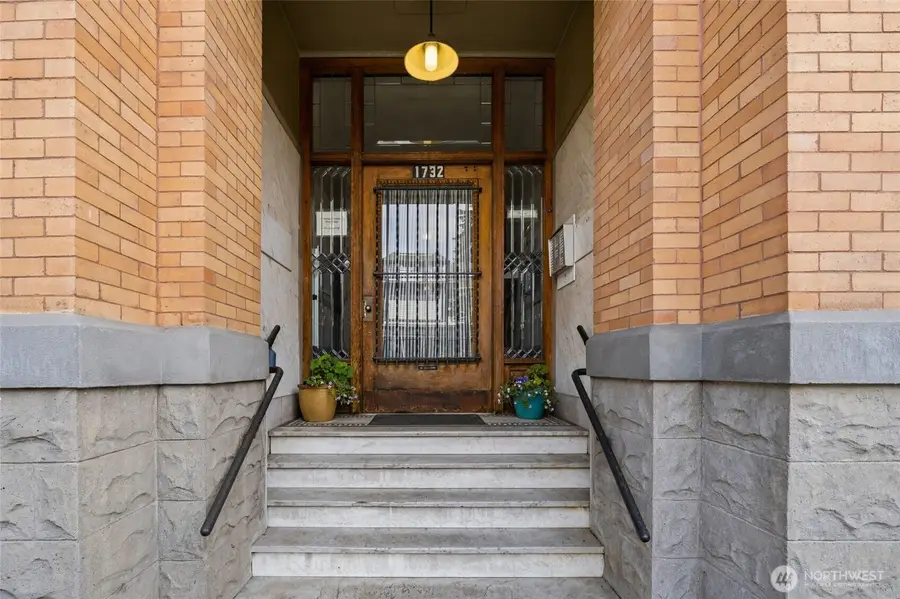 1732 15th Street #3, Seattle, WA 98122 - #3