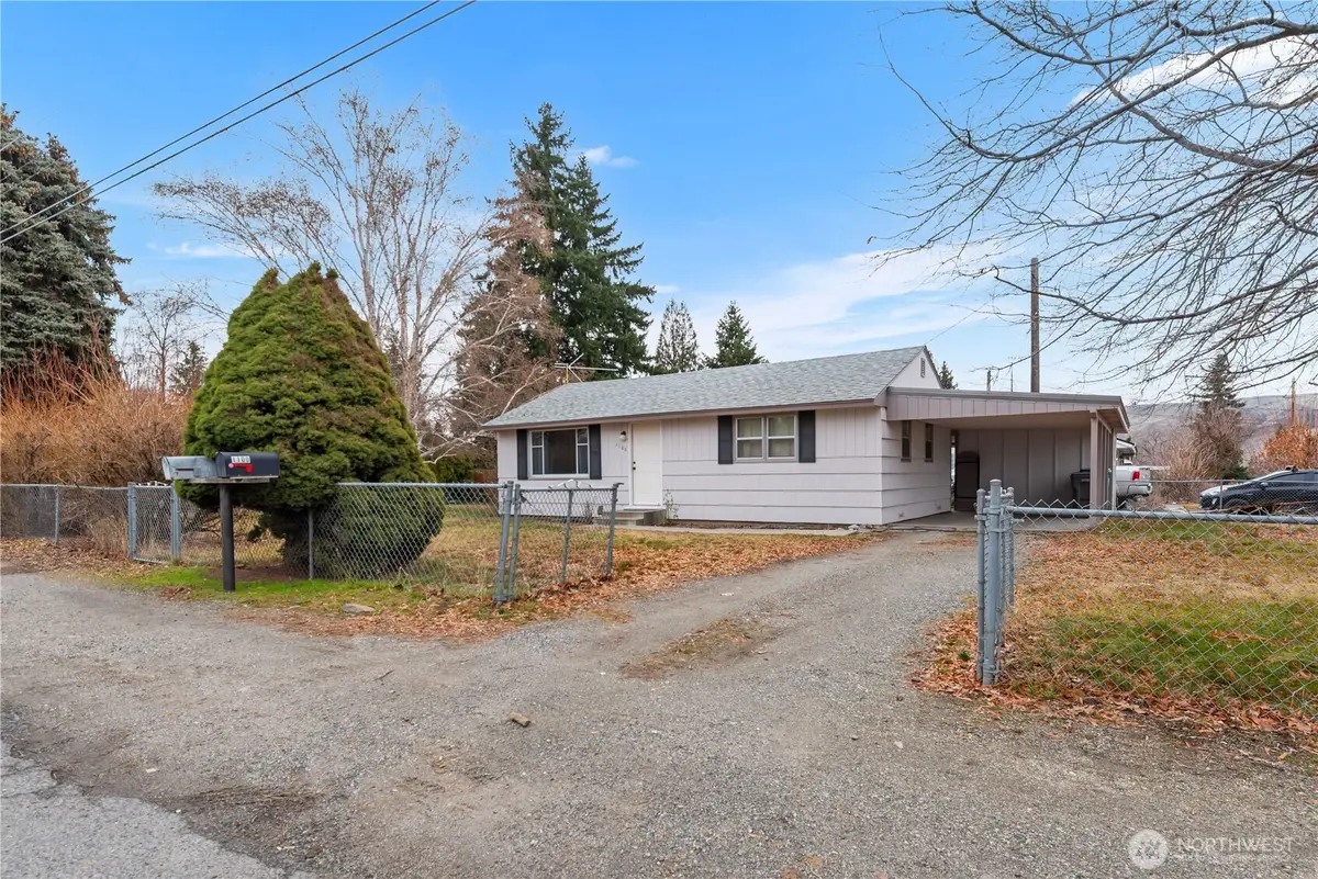 1100 3rd Street, East Wenatchee, WA 98802 - #1