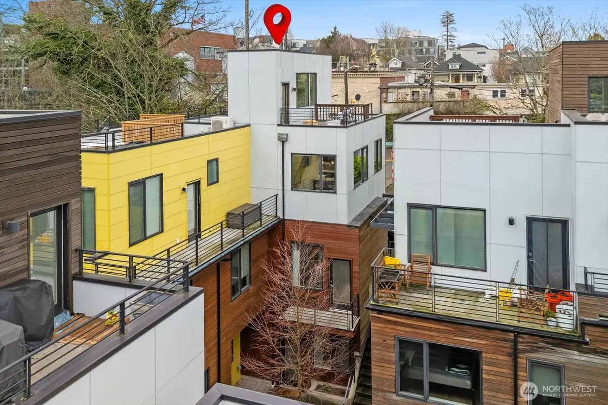 3813 Fremont Lane N, Seattle, WA 98103 - #1