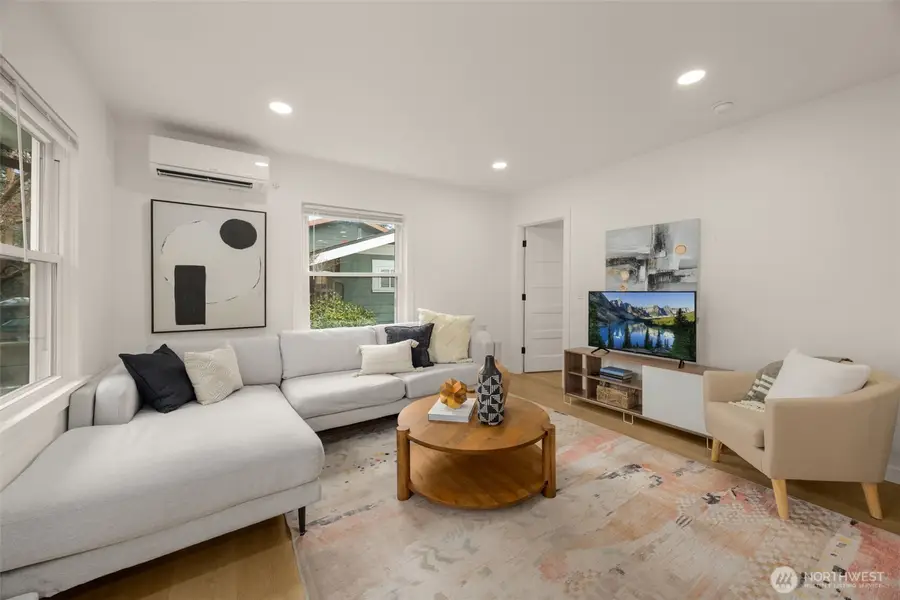 14321 Interlake Avenue N #A, Seattle, WA 98133 - #3