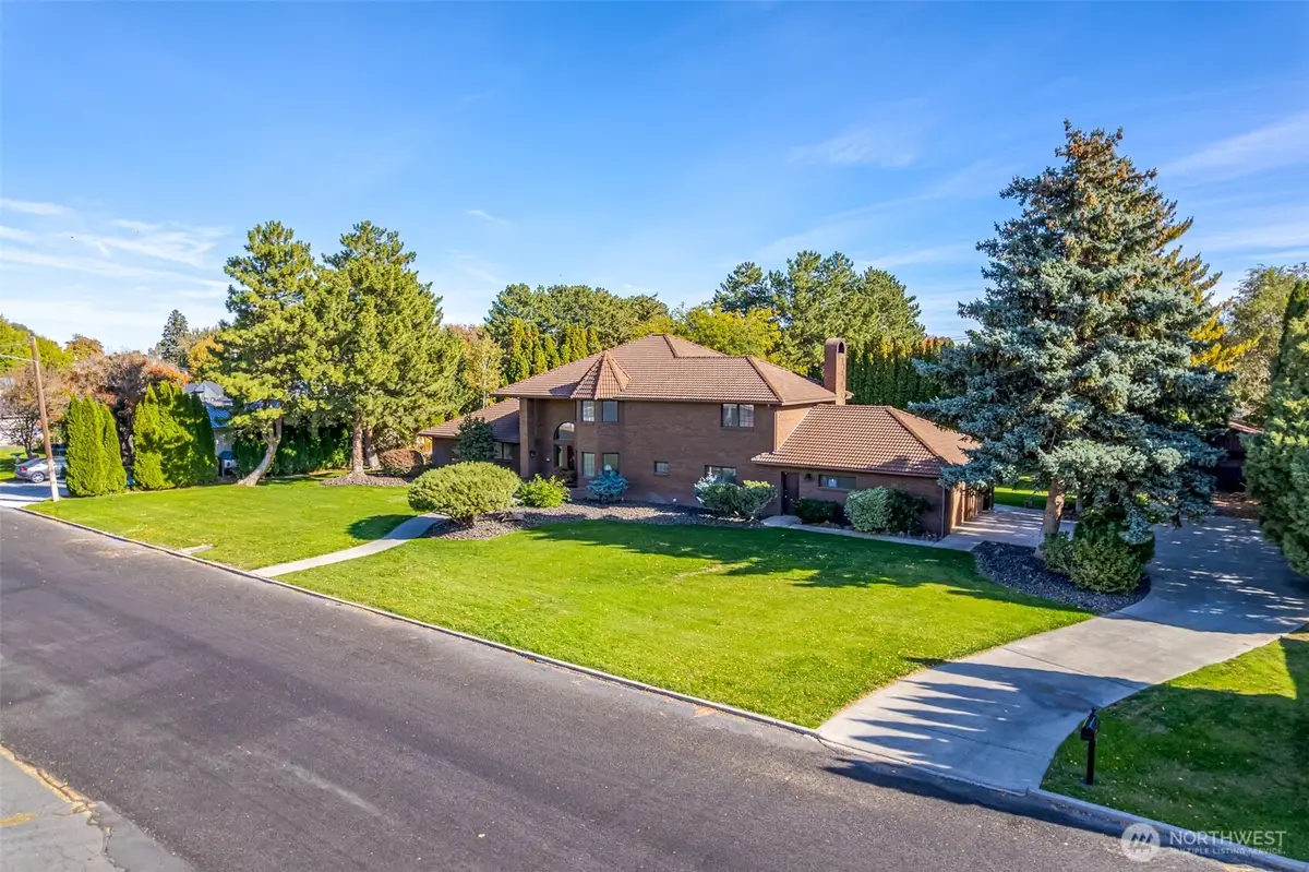 810 D Street Sw, Ephrata, WA 98823 - #1