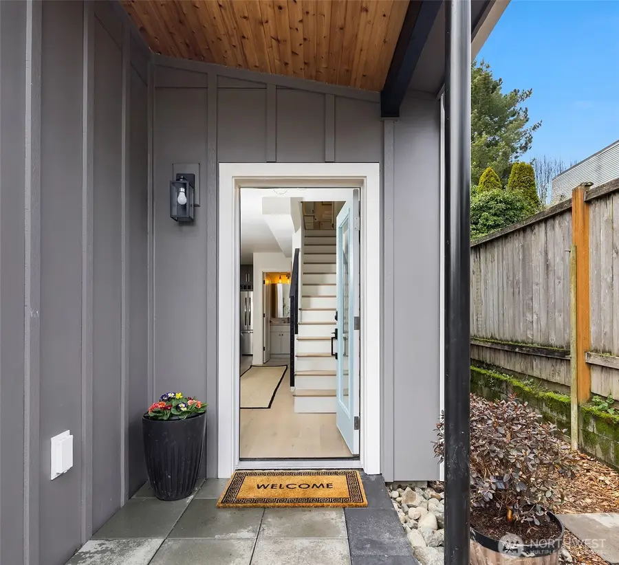 7521 12th Avenue Nw, Seattle, WA 98117 - #3