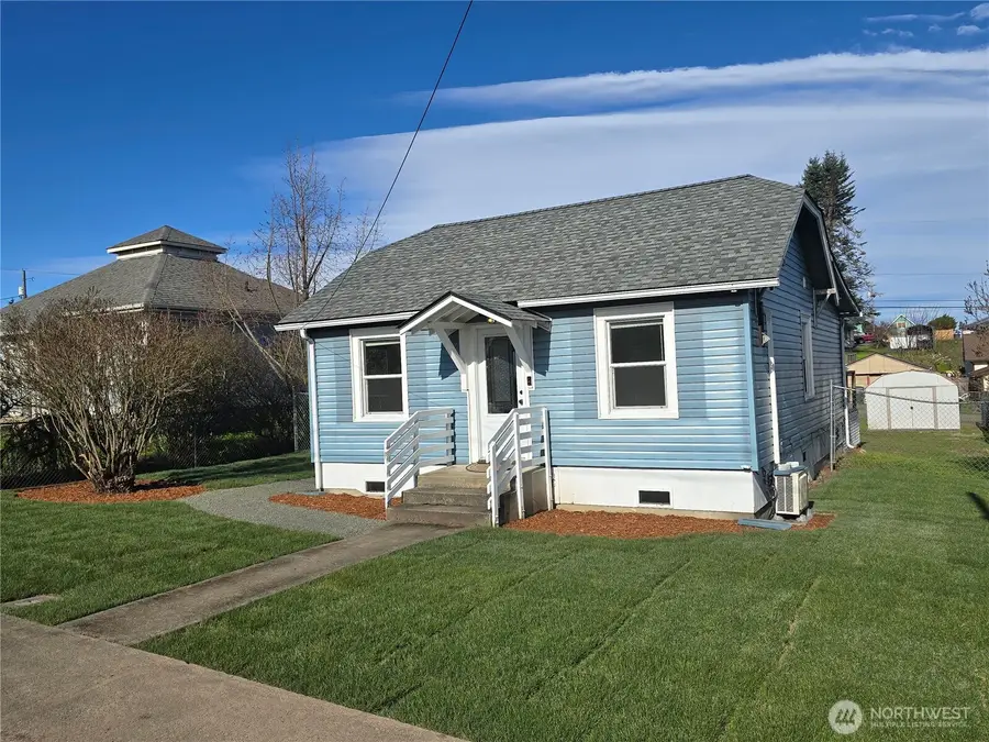 1035 W 8th Street, Port Angeles, WA 98363 - #2