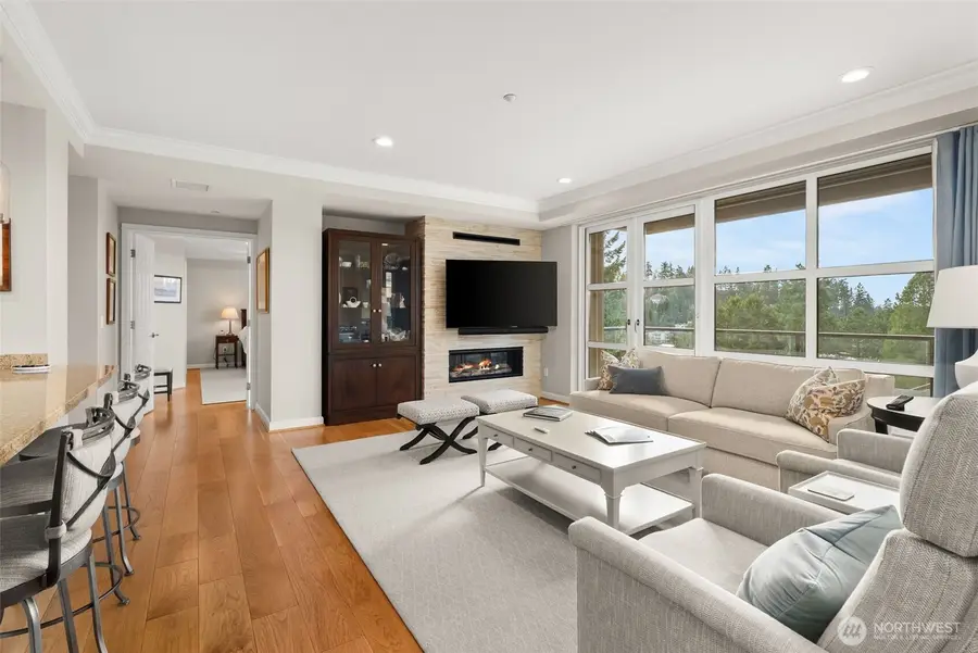 10047 Main Street #410, Bellevue, WA 98004 - #3