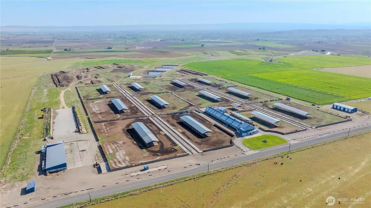 1400 Lewandowski Road, Sunnyside, WA 98944 - #1