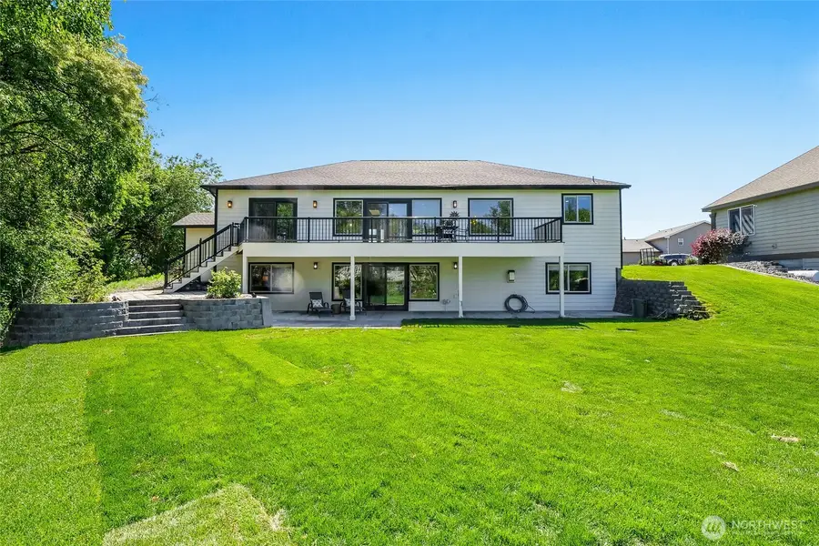 800 S Camas Place, Moses Lake, WA 98837 - #3