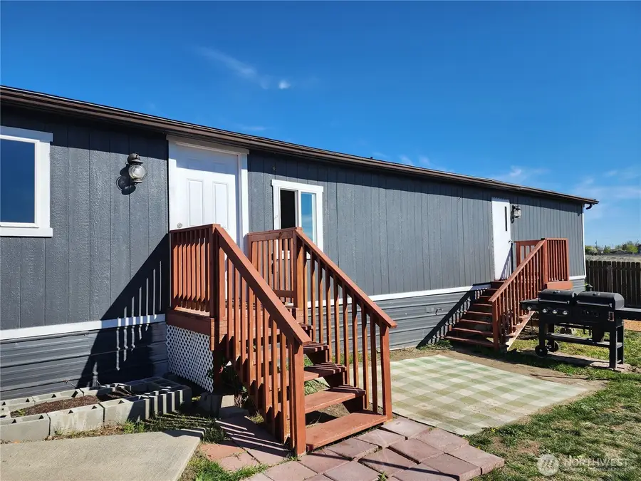 900 N Grape Drive #49, Moses Lake, WA 98837 - #3