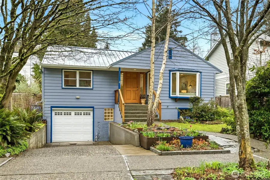 8051 36th Avenue Ne, Seattle, WA 98115 - #2