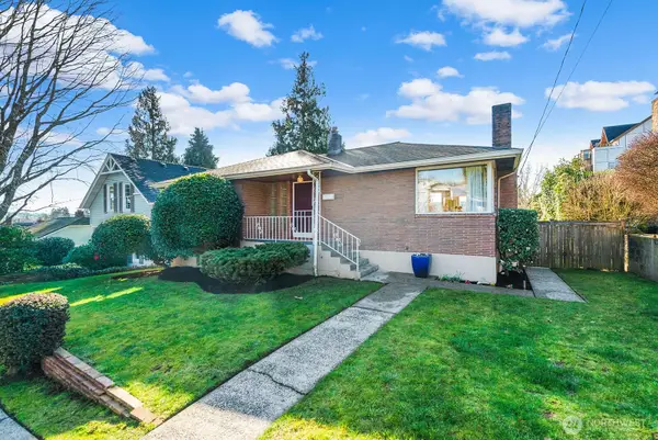 909 N 75th Street, Seattle, WA 98103