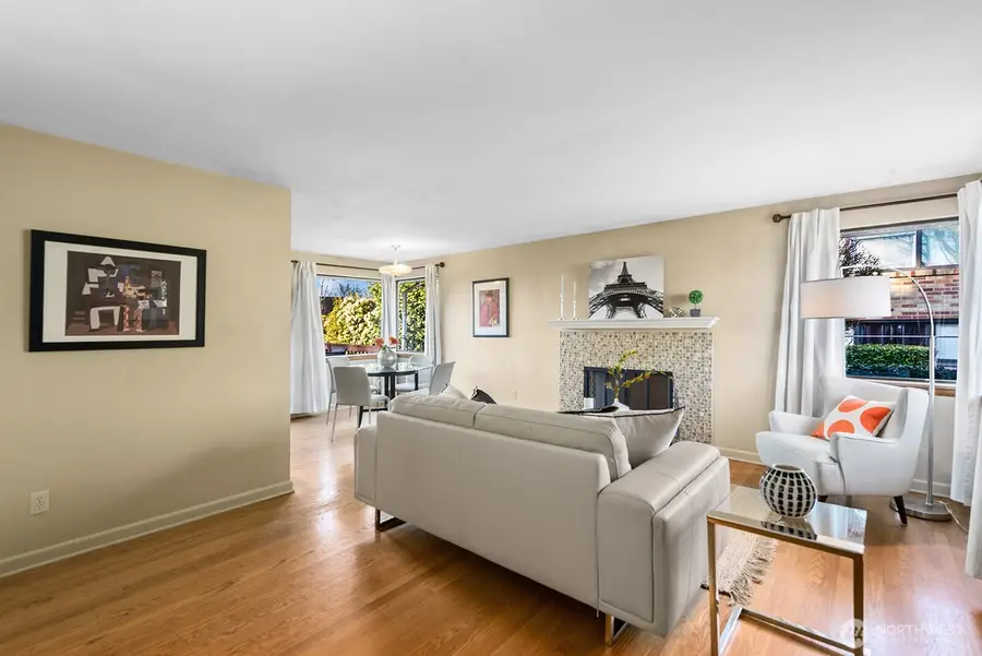 909 N 75th Street, Seattle, WA 98103 - #3