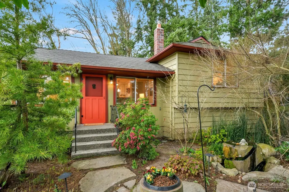 16059 Ashworth Avenue N, Shoreline, WA 98133 - #1