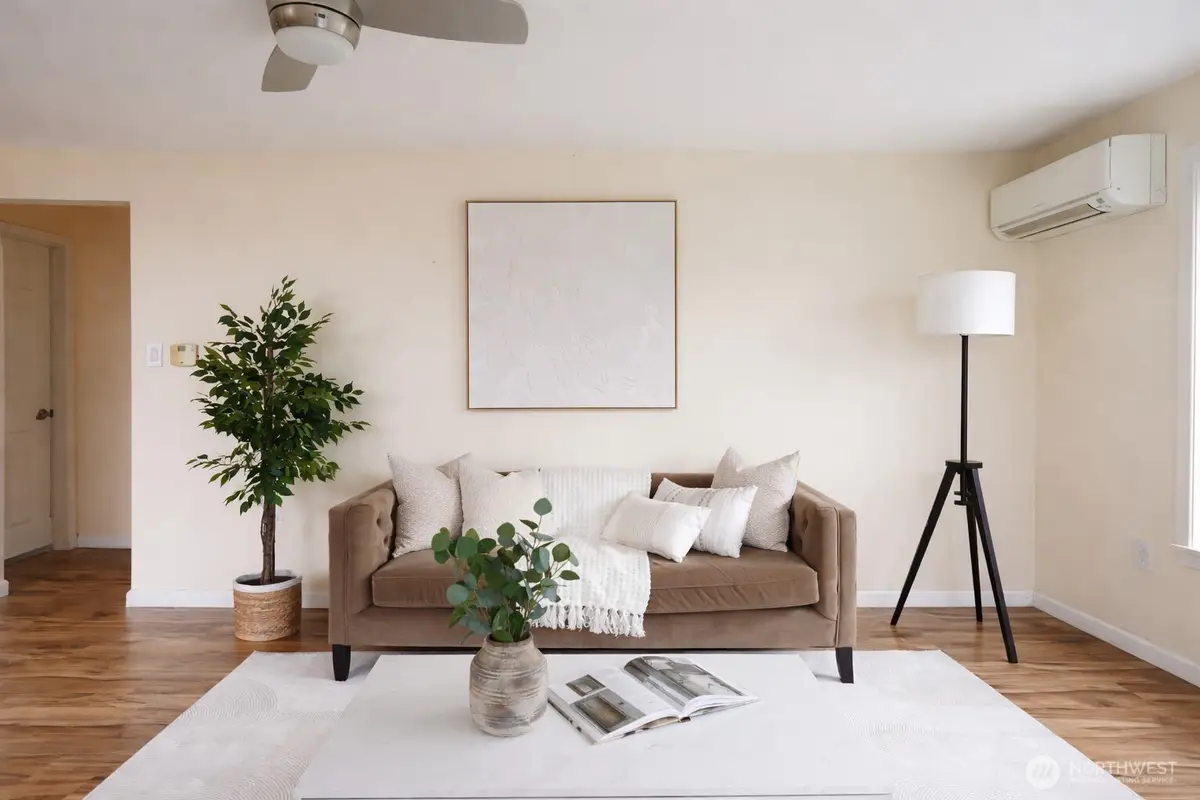 10904 49th Ave S, Tukwila, WA 98178 - #1