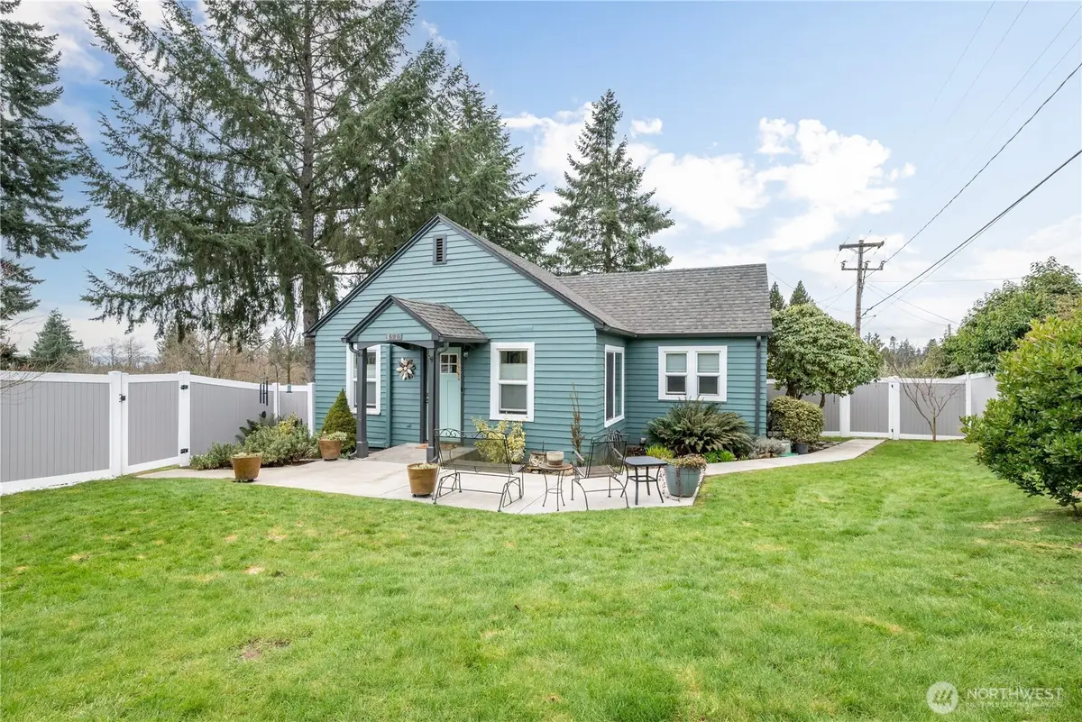 3515 Columbia Heights Road, Longview, WA 98632 - #1