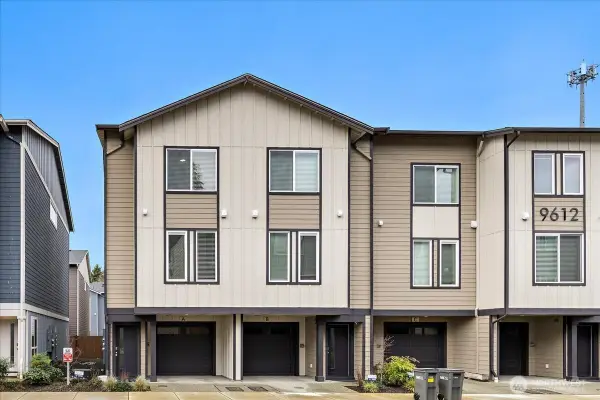 9612 19th Avenue Se #A, Everett, WA 98208