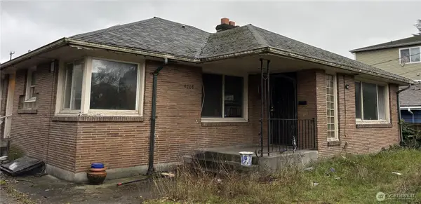 9208 17th Avenue Sw, Seattle, WA 98106