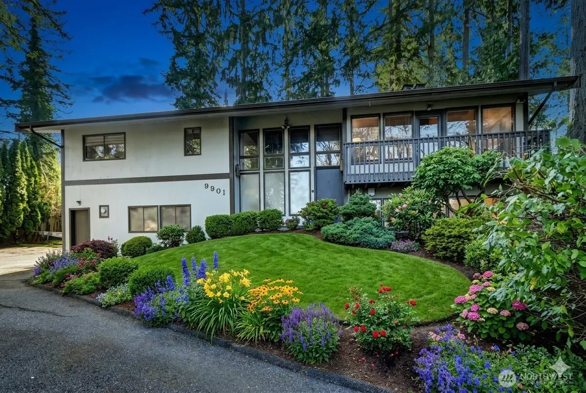 9901 NE 32nd Street, Bellevue, WA 98004 - #1