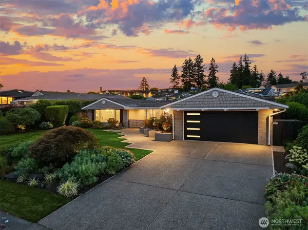 Address Withheld By Seller, Bellevue, WA 98004