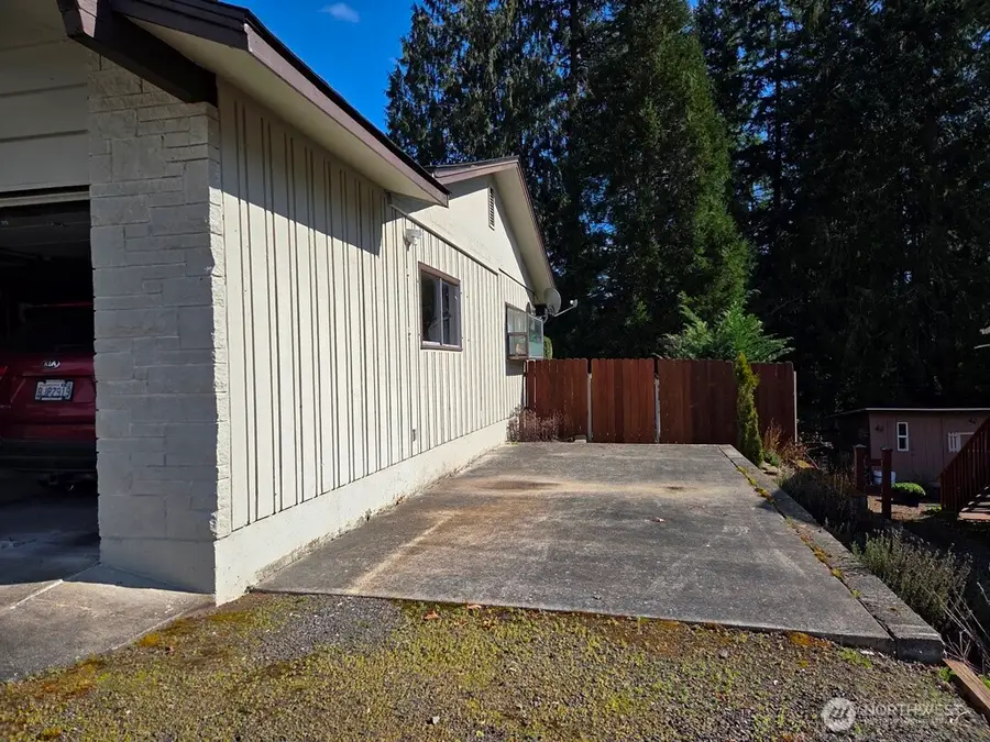 1410 Graham Drive, Kelso, WA 98626 - #3