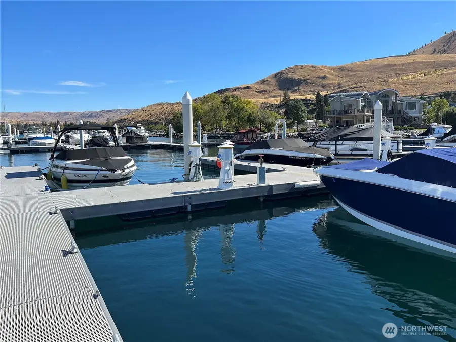 1350 W Woodin Ave #C18, Chelan, WA 98816 - #3