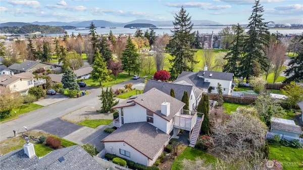1211 31st Street, Anacortes, WA 98221