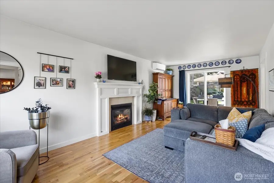 6721 22nd Avenue Nw, Seattle, WA 98117 - #2