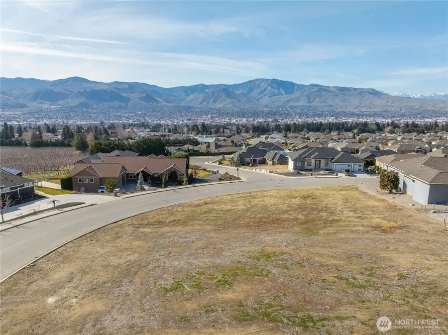 968 Briarwood Drive #17, East Wenatchee, WA 98802 - #2