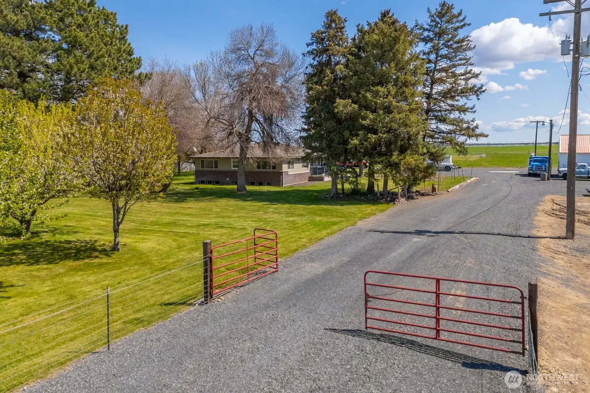 11627 Road K Ne, Moses Lake, WA 98837 - #1