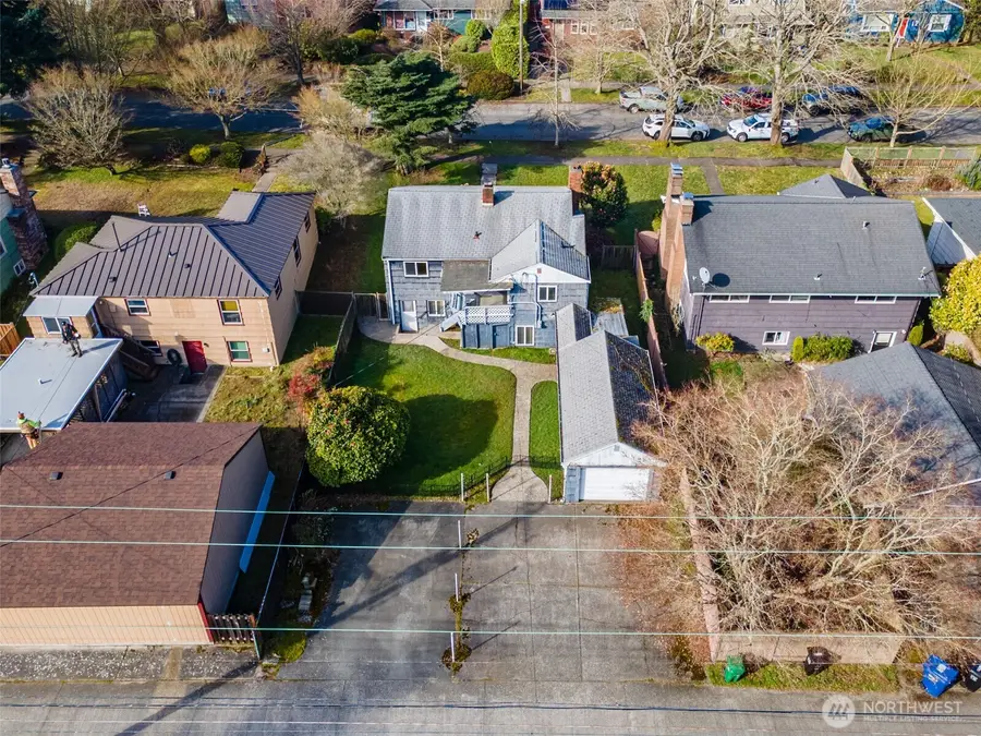 3828 48th Avenue Sw, Seattle, WA 98116 - #2