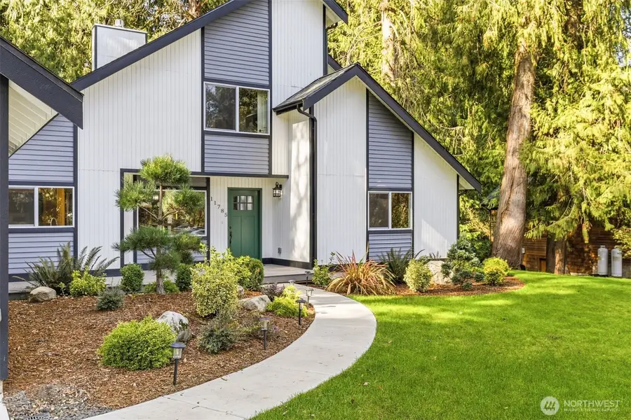 11785 Penny Place Ne, Bainbridge Island, WA 98110 - #2
