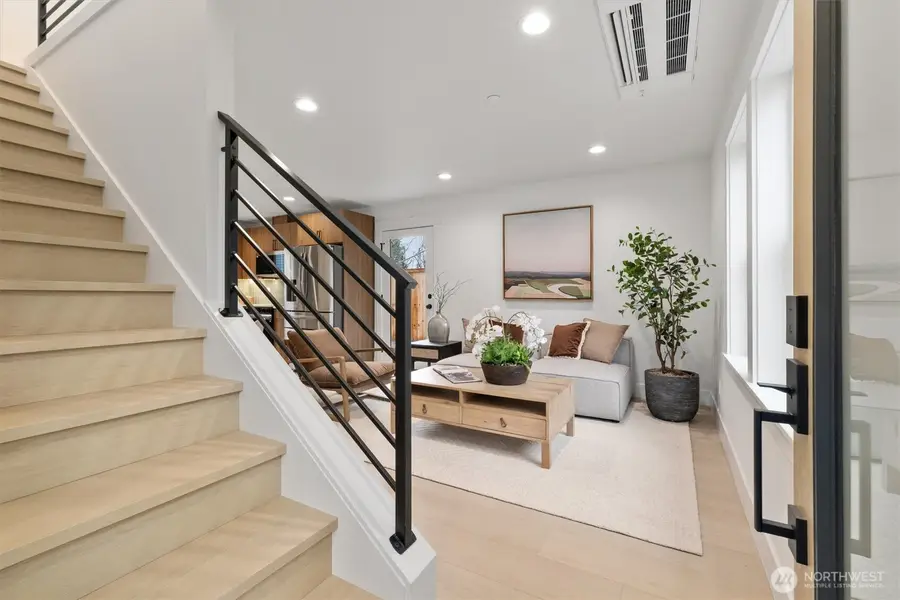 12562 17th Avenue Ne #B, Seattle, WA 98125 - #3