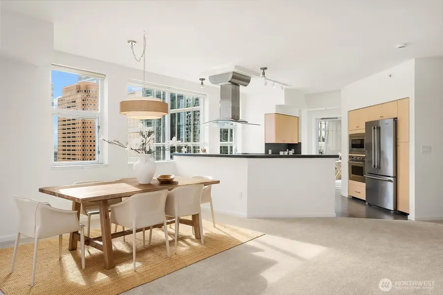 1100 106th Avenue Ne #1002, Bellevue, WA 98004 - #2