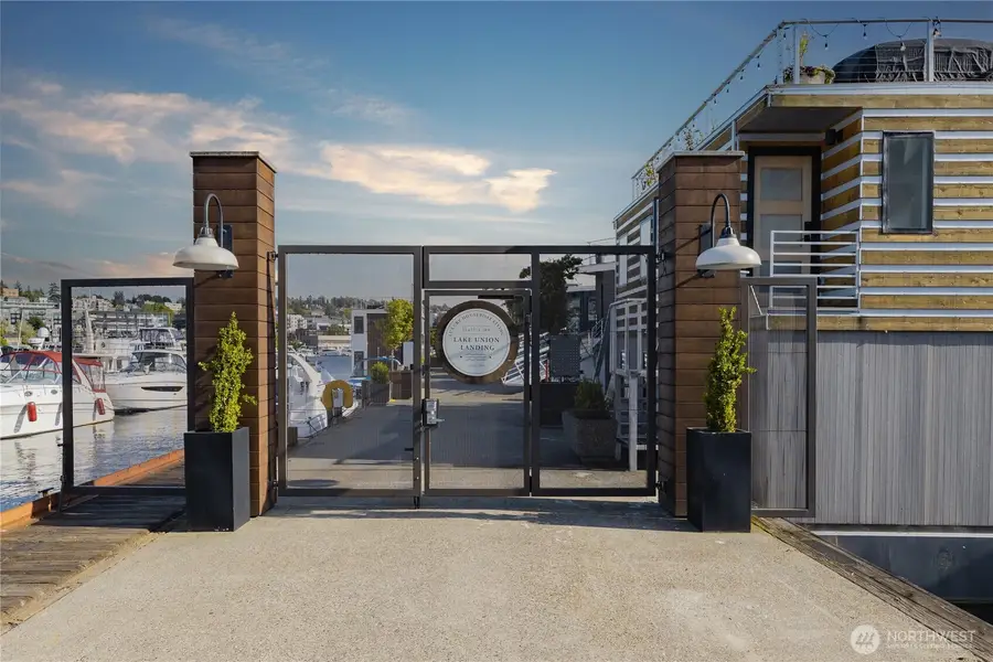 2309 N Northlake Way #1A, Seattle, WA 98103 - #3