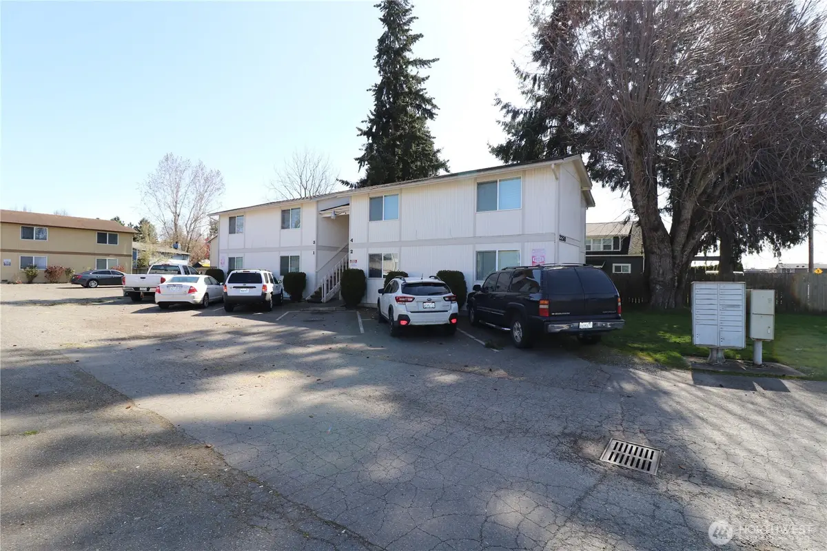 2250 I Street Ne, Auburn, WA 98002 - #1