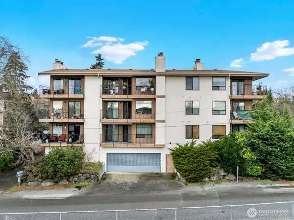 10601 Bagley Avenue N #304, Seattle, WA 98133