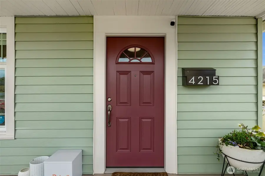 4215 S Holly Street, Seattle, WA 98118 - #3