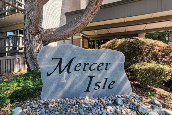 2500 81st Avenue Se #329, Mercer Island, WA 98040