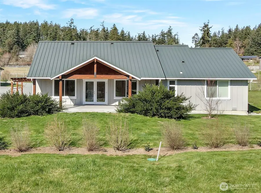 177 S Sunrise Boulevard, Camano Island, WA 98282 - #3