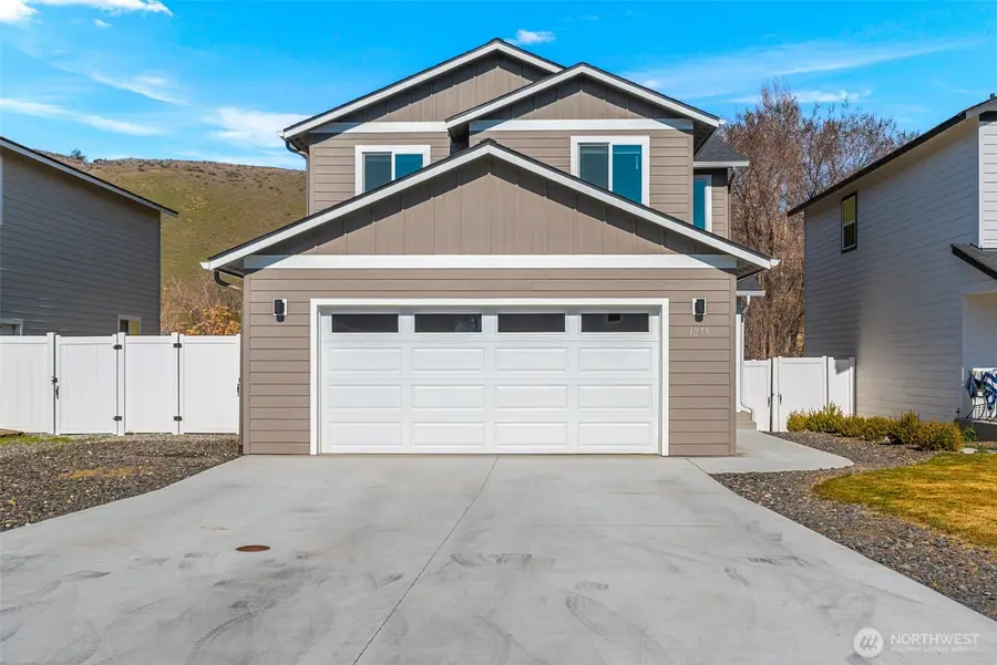 1275 Theo Way, Rock Island, WA 98850 - #2