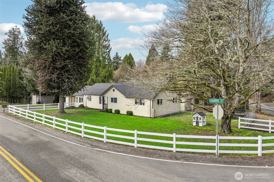 3031 Allen Street, Kelso, WA 98626 - #3