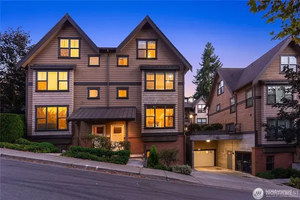 303 Bellevue Way Se, Bellevue, WA 98004