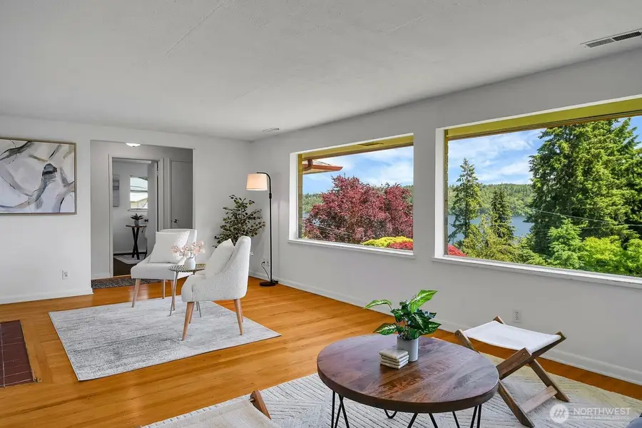 12725 42nd Avenue Ne, Seattle, WA 98125 - #3