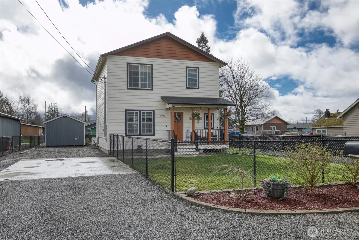 325 E Scott Street, Aberdeen, WA 98520 - #1