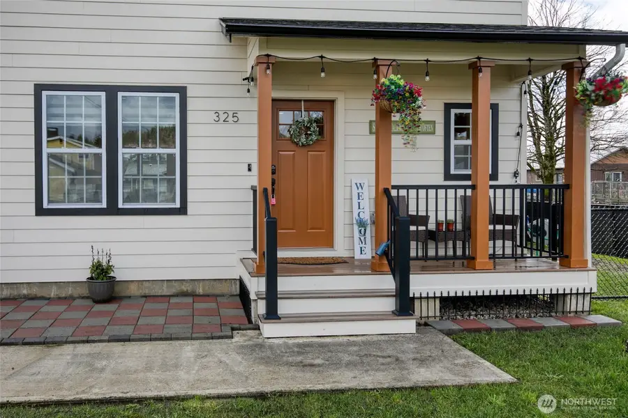 325 E Scott Street, Aberdeen, WA 98520 - #3
