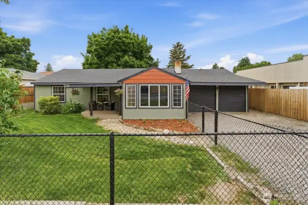 348 N Kentucky Avenue, East Wenatchee, WA 98802