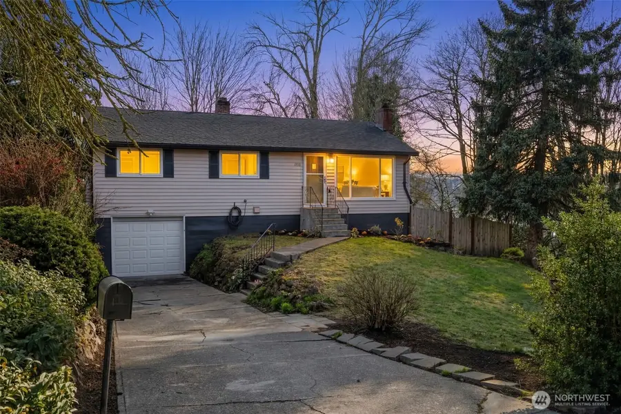 3810 S Sunny View Drive, Seattle, WA 98118 - #3