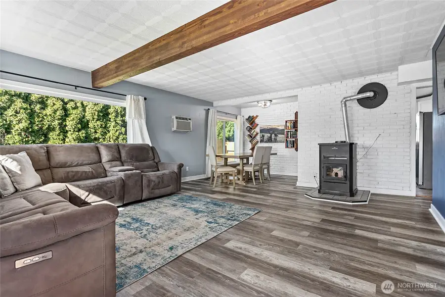 208 Harrison Street, Sumas, WA 98295 - #2