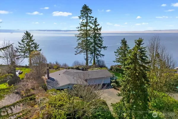 1128 Potlatch Beach Road, Marysville, WA 98271