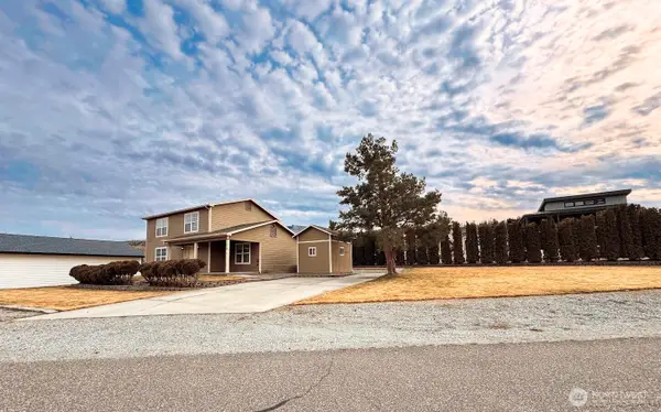 170 Lakeview Avenue, Orondo, WA 98843